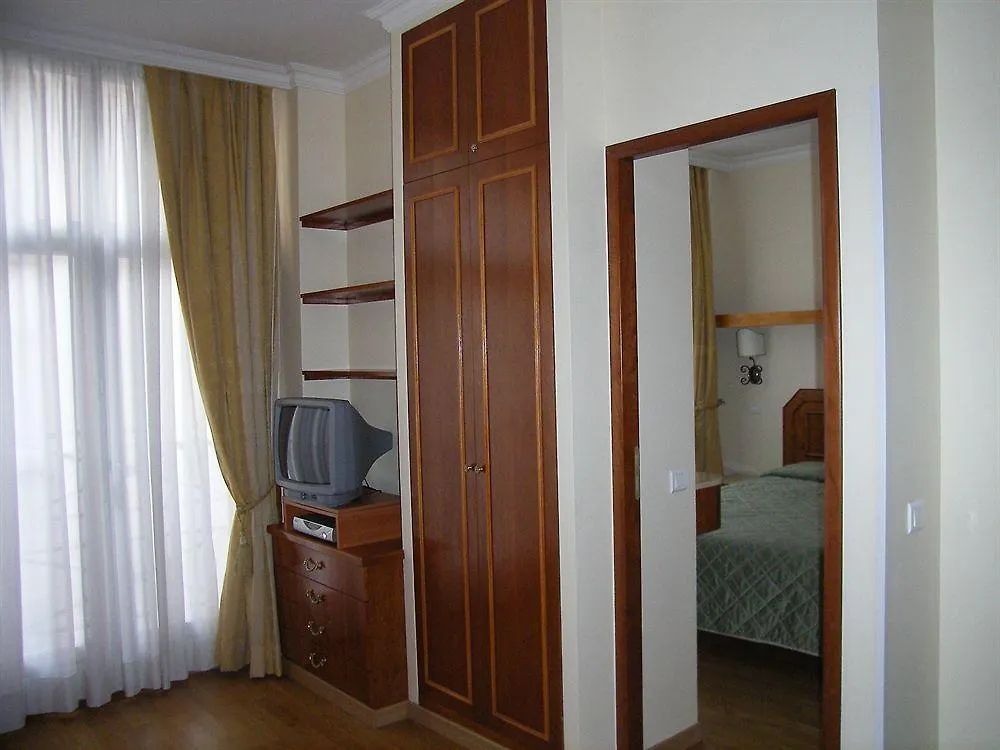 Arc De Triomphe Apartment Paris